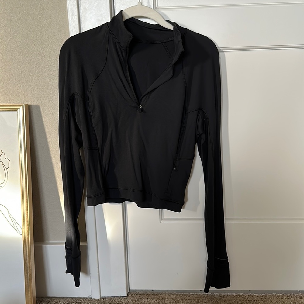 Lululemon cropped nulu long sleeve